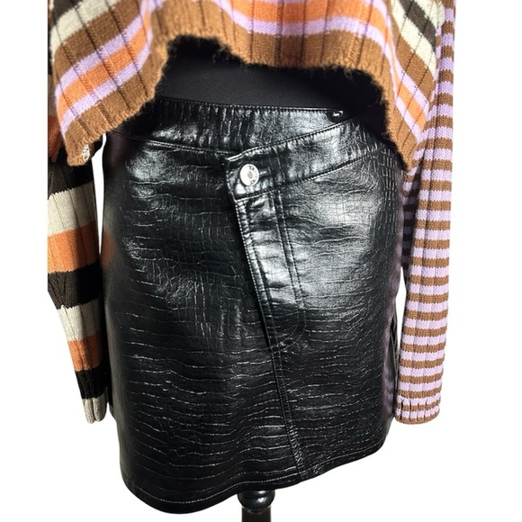 Torn by Ronny Kobo Croc- Embossed Faux Leather Mini Skirt- Size Medium - Picture 1 of 8